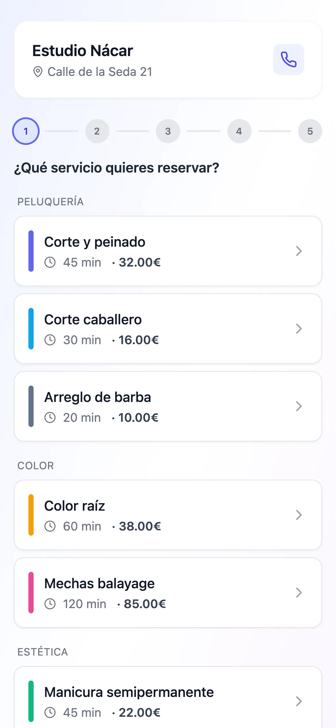 Widget de citas en el móvil mostrando los servicios con su duración y su precio